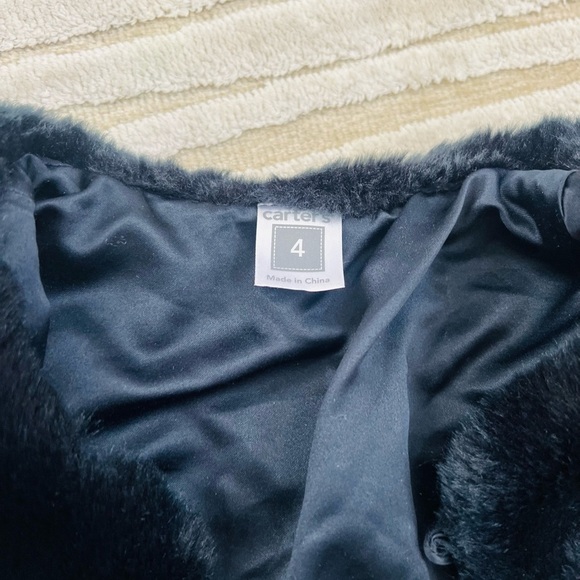 Cute like new black faux fur shrug size 4t girls from Carter's - Picture 3 of 3